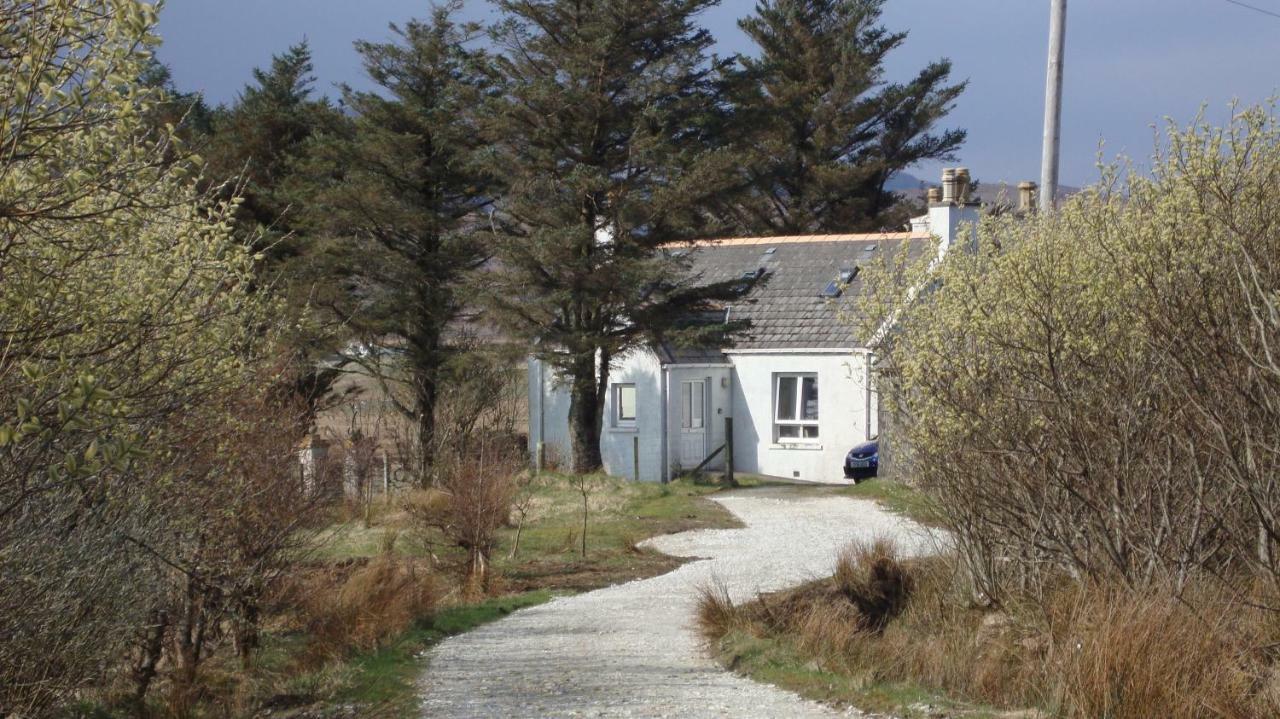 Fairy Hill Cottage Ellishadder Staffin Exterior photo